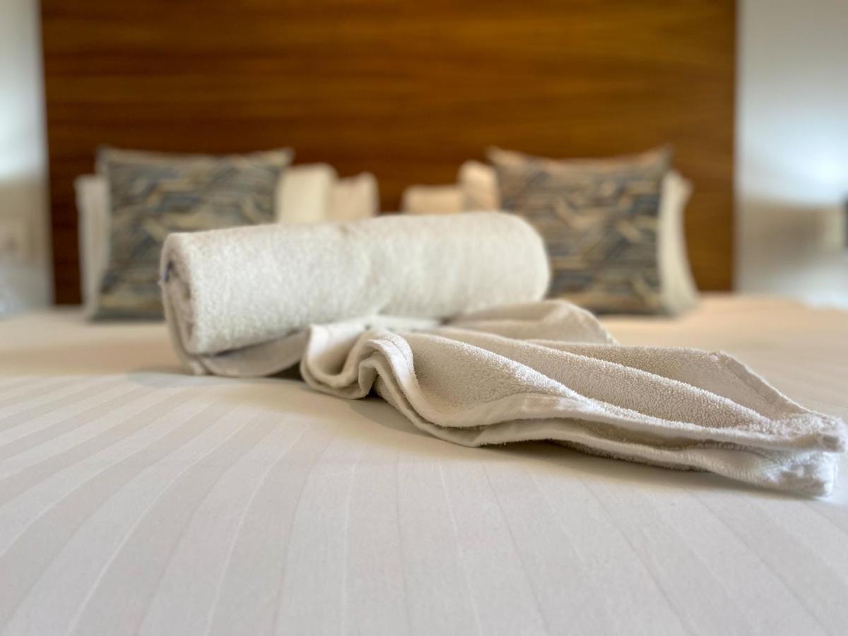 Big Studio At Kaab By The Beach With Roof Top Pool, Sauna And Jacuzzi Near Paseo Del Carmen Mall Playa del Carmen Eksteriør bilde